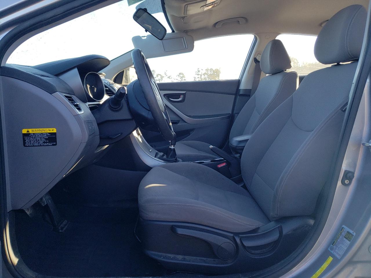 2016 Hyundai Elantra - Image 7