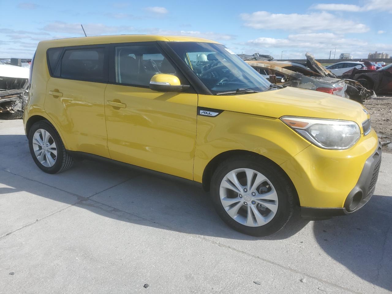 VIN KNDJP3A55E7068529 2014 KIA SOUL no.4