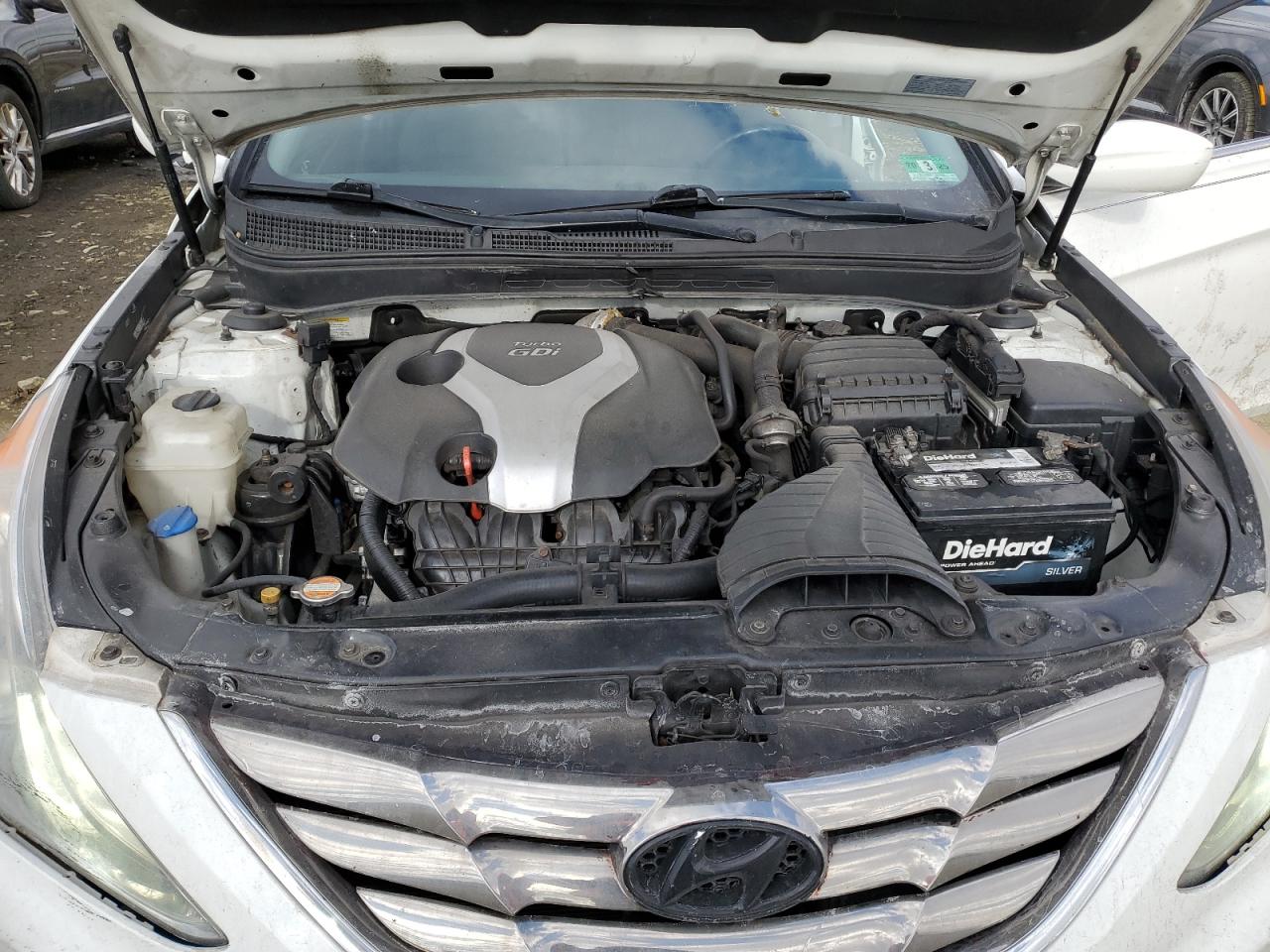 2011 Hyundai Sonata - Image 11