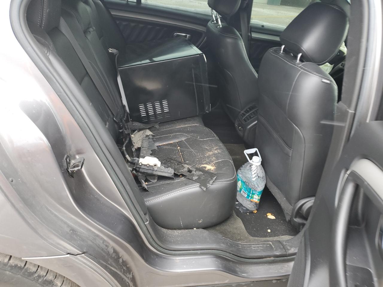 2014 Ford Taurus - Image 11
