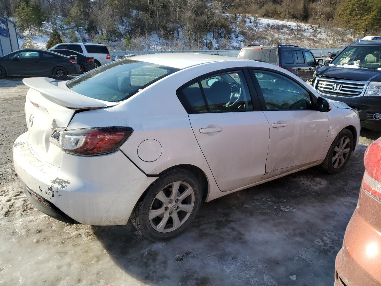 2011 Mazda 3 - Image 3