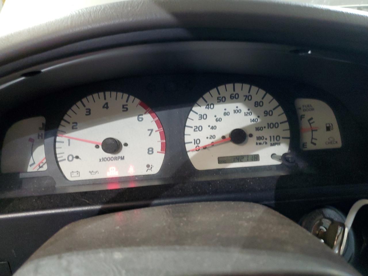 2004 Toyota Tacoma - Image 9