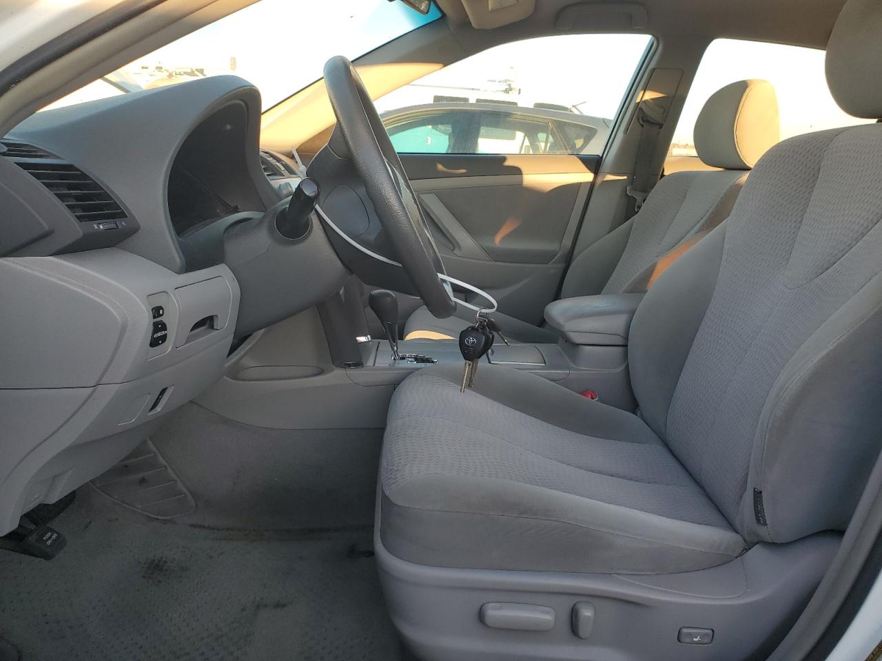 2010 Toyota Camry - Image 7