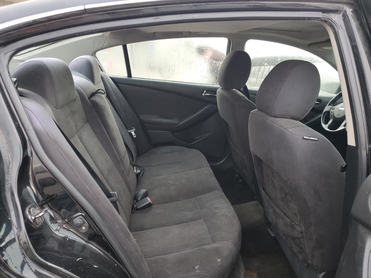 2010 Nissan Altima - Image 10