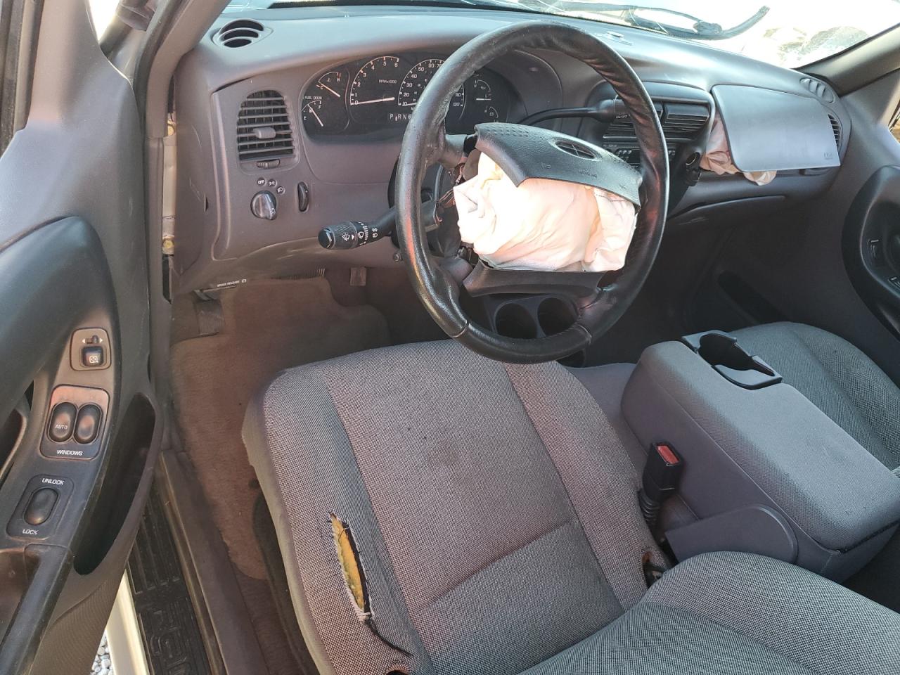 2002 Ford Ranger - Image 8