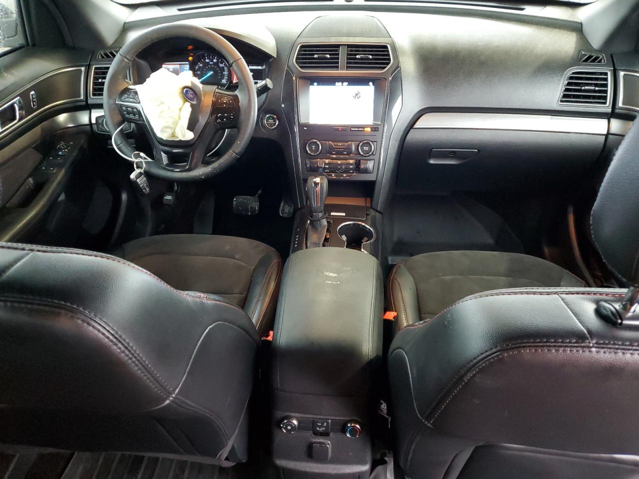 2018 Ford Explorer - Image 8