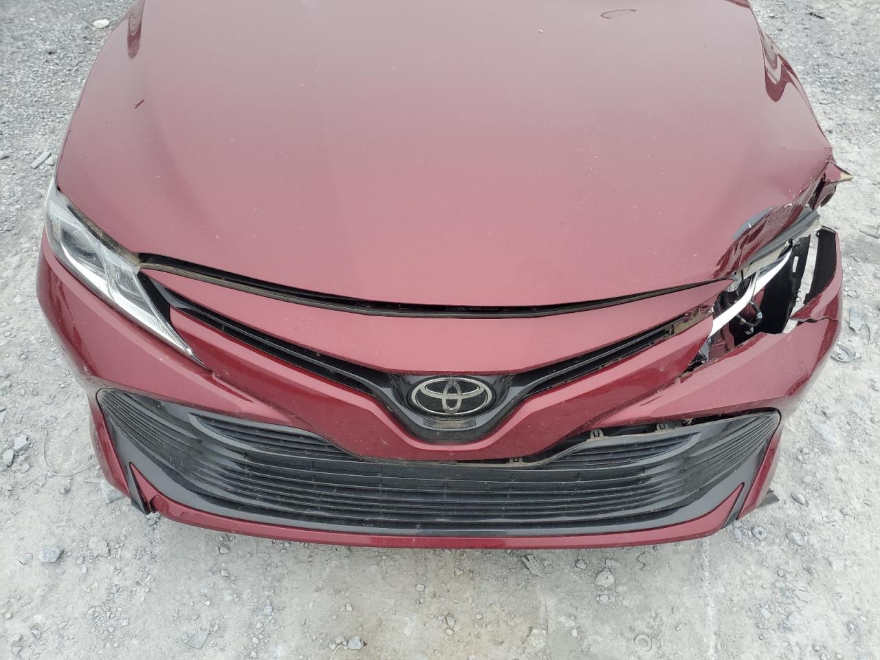 2018 Toyota Camry - Image 11