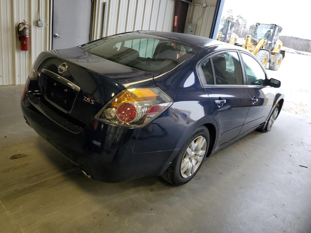 2009 Nissan Altima - Image 3