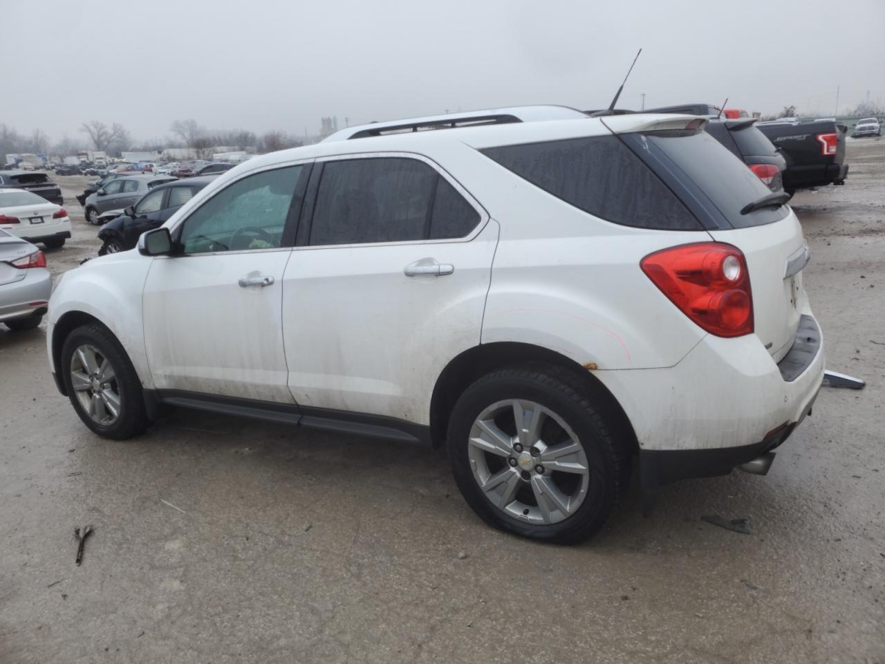 2010 Chevrolet Equinox - Image 2