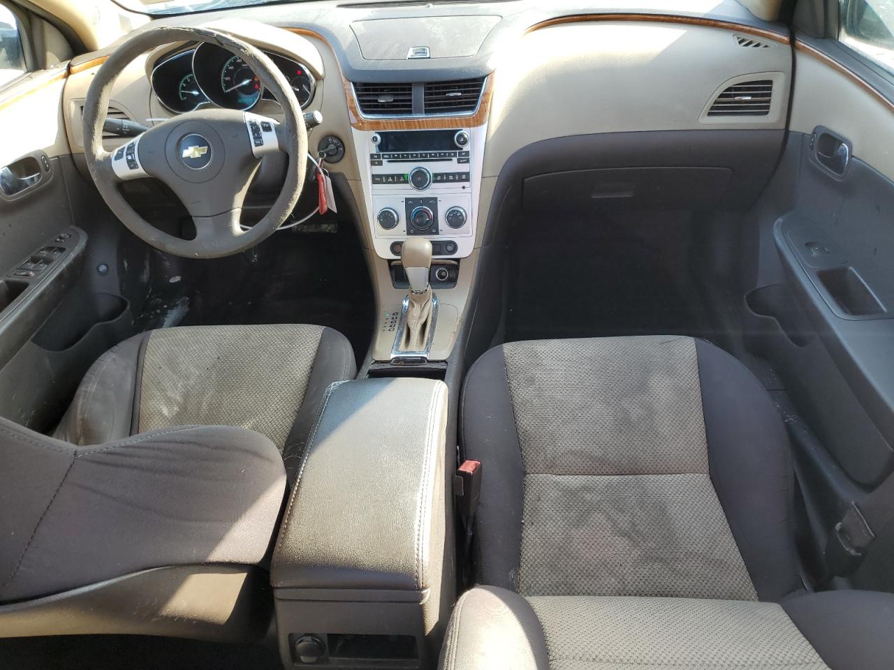 2011 Chevrolet Malibu - Image 8