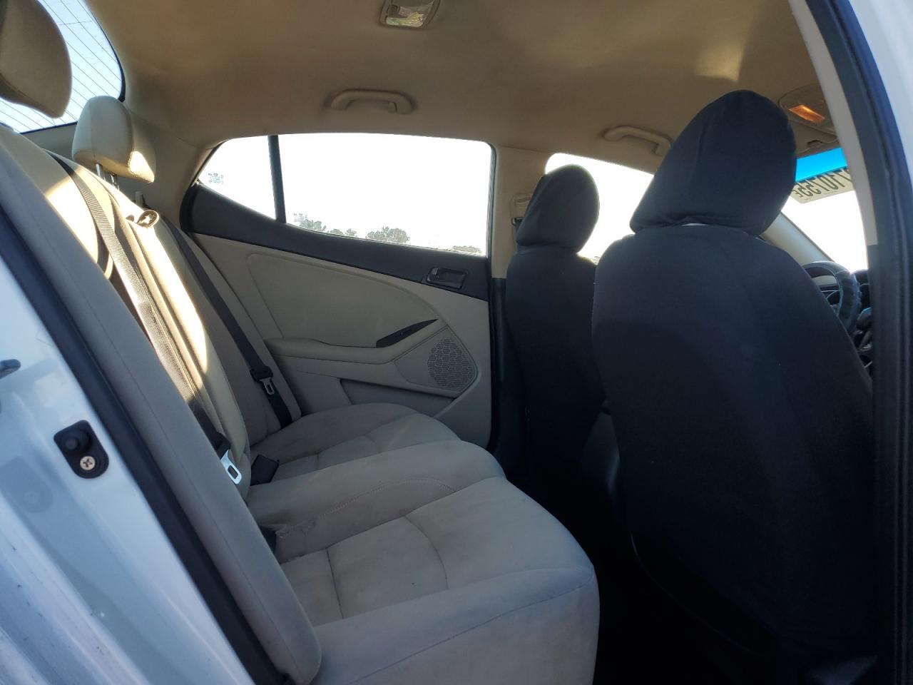 2015 Kia Optima - Image 10
