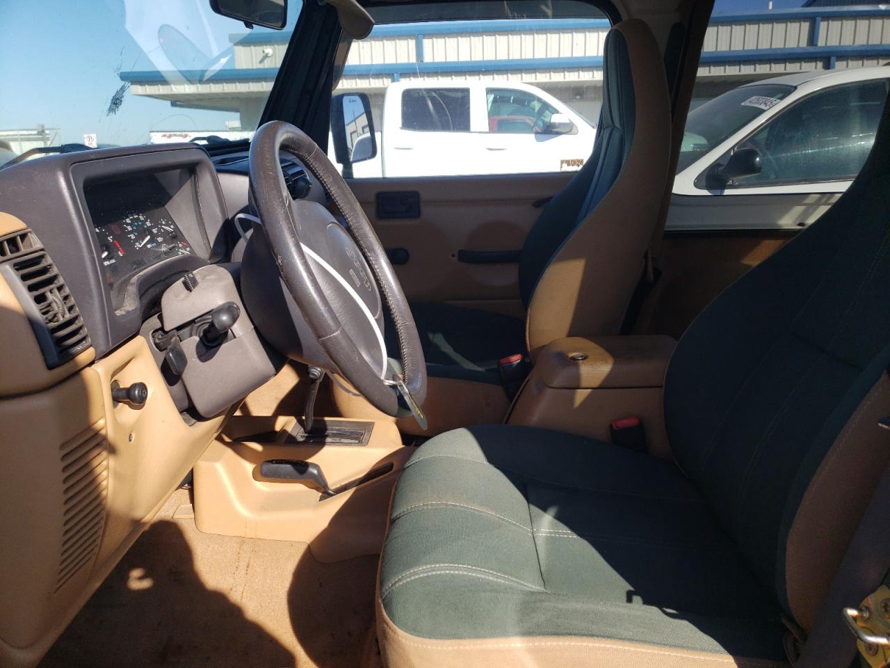 1998 Jeep Wrangler - Image 7