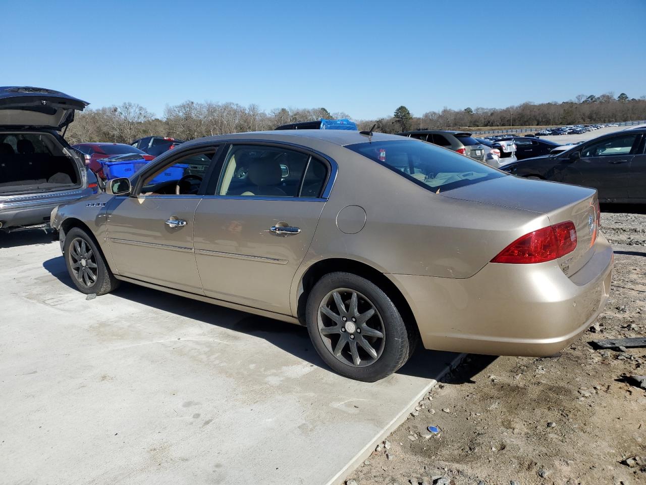 2006 Buick Lucerne - Image 2