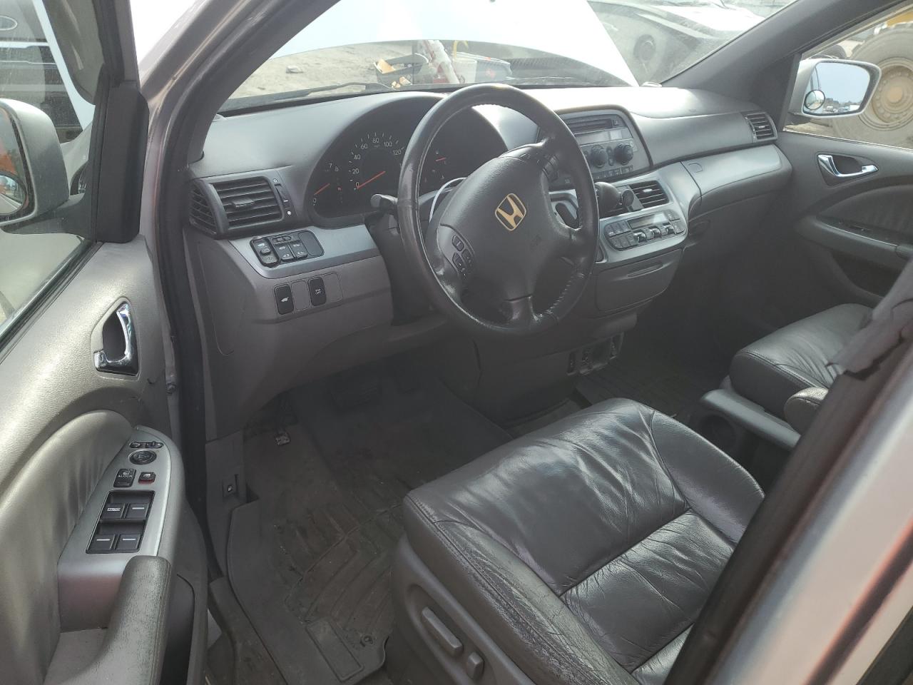 2010 Honda Odyssey - Image 8