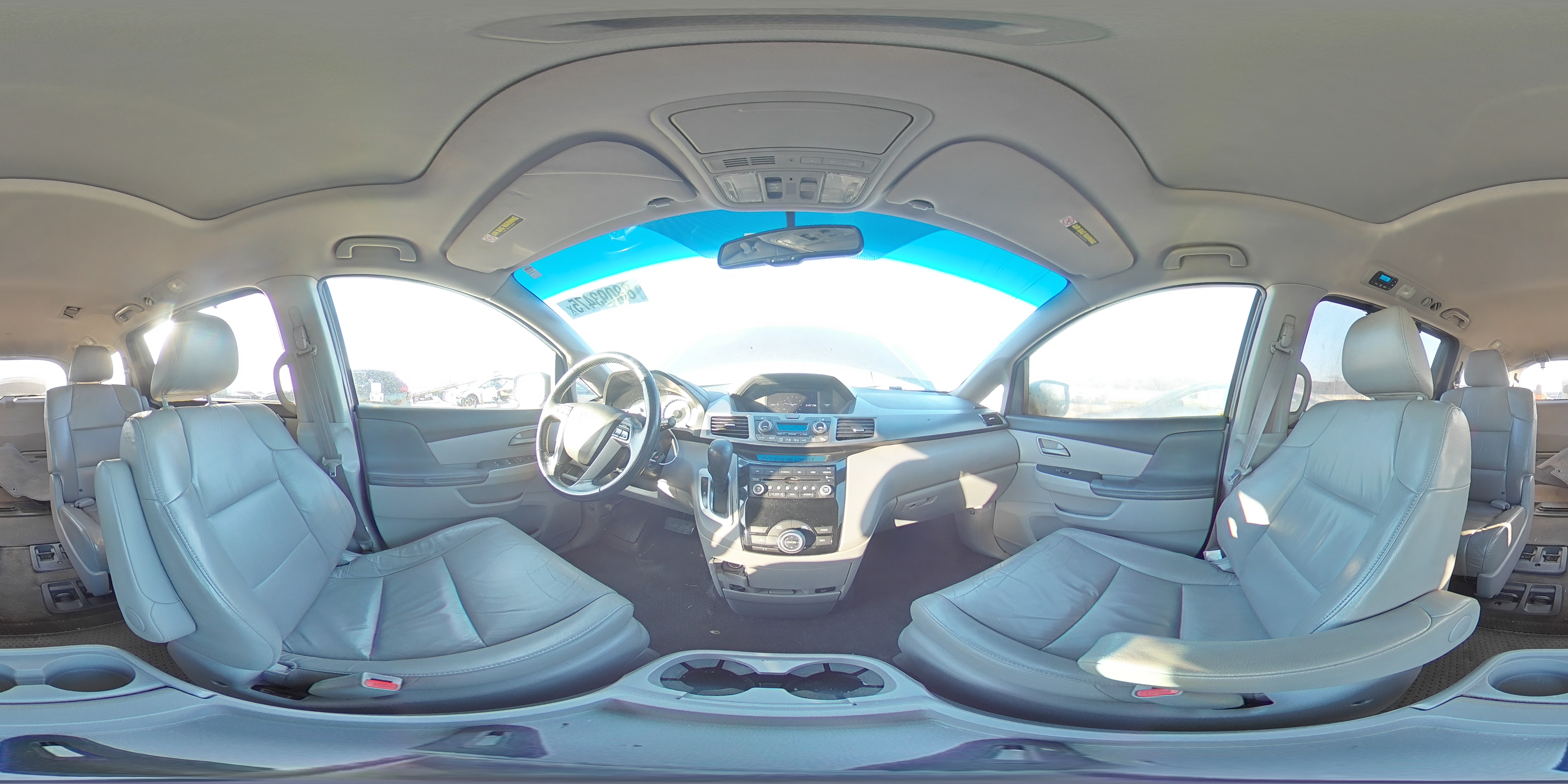 2012 Honda Odyssey - Image 14