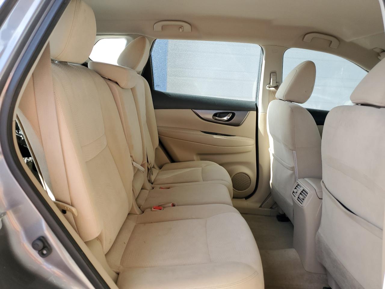 2015 Nissan Rogue - Image 11