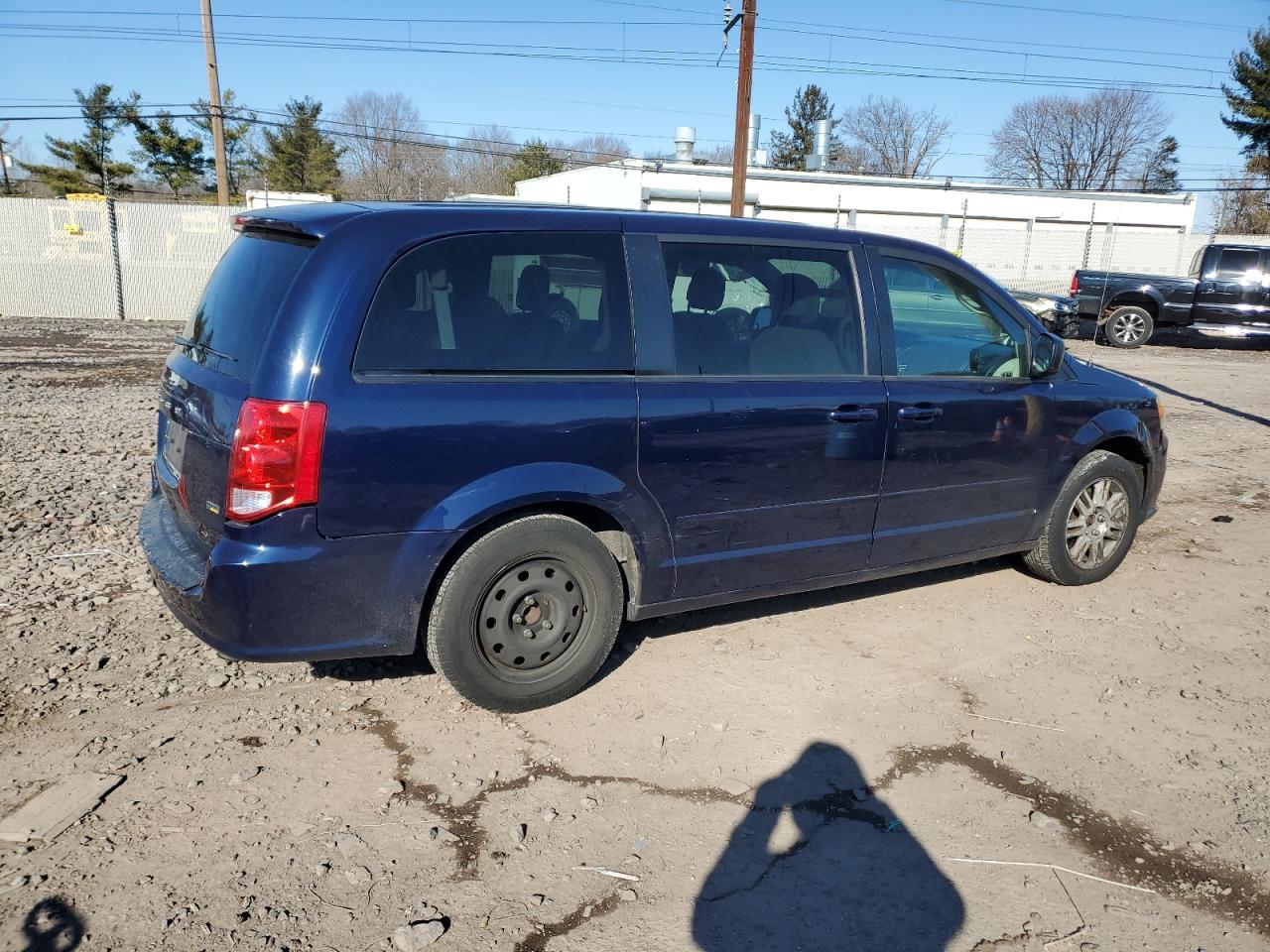 VIN 2C4RDGBG9ER389717 2014 DODGE CARAVAN no.3