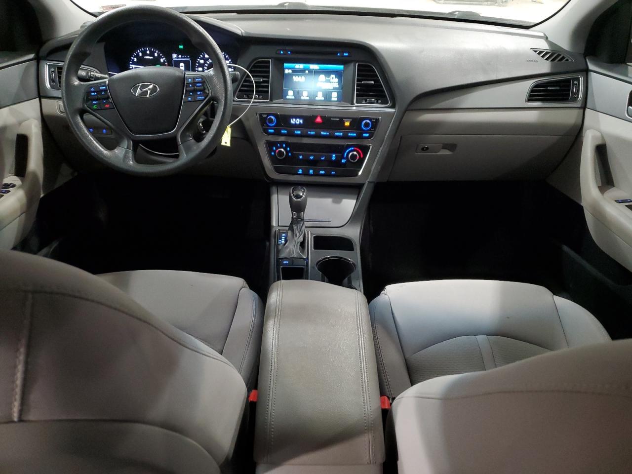 2016 Hyundai Sonata - Image 8