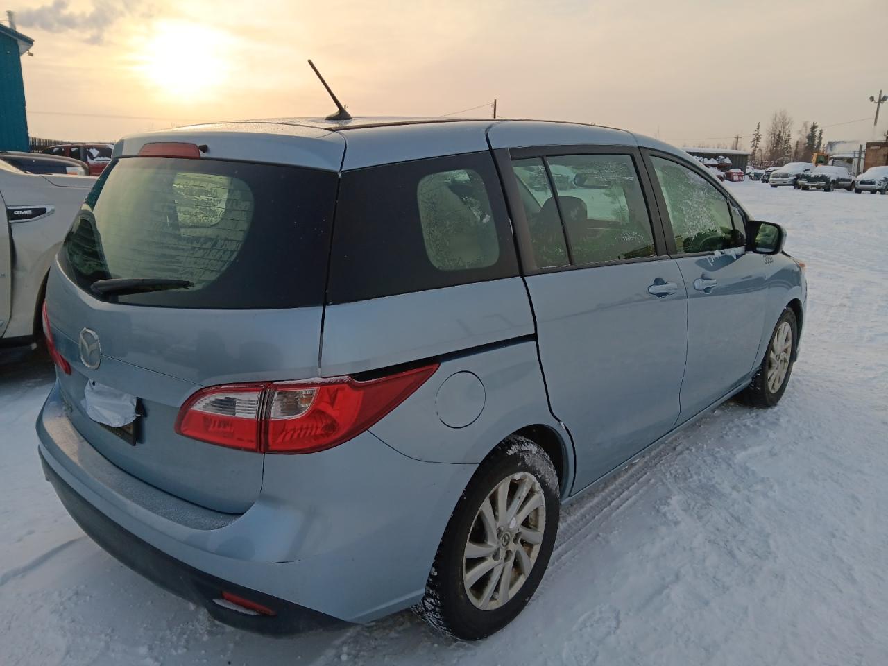 2012 Mazda 5 - Image 3