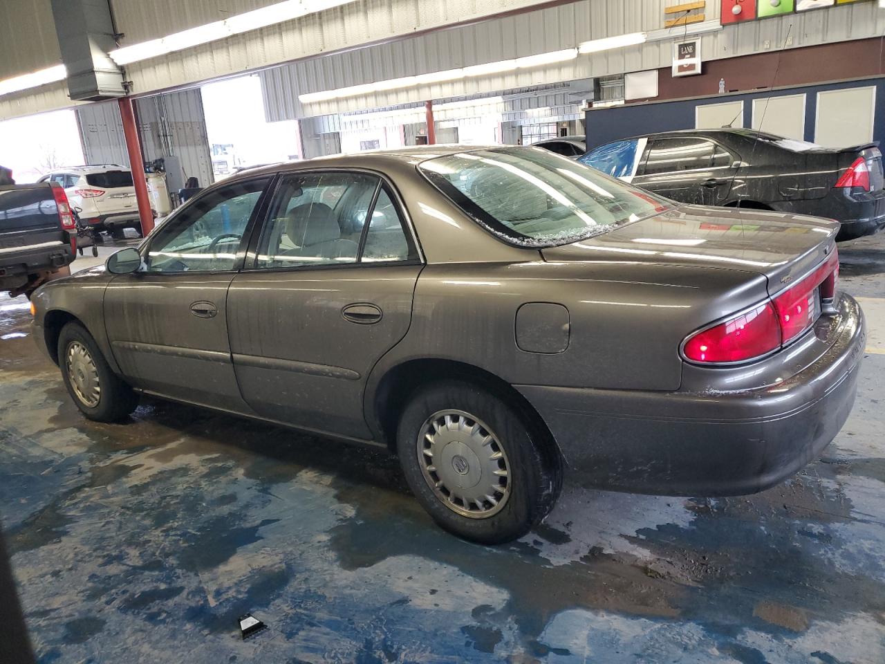 2005 Buick Century - Image 2