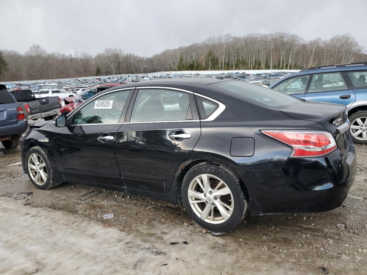 2015 Nissan Altima - Image 2