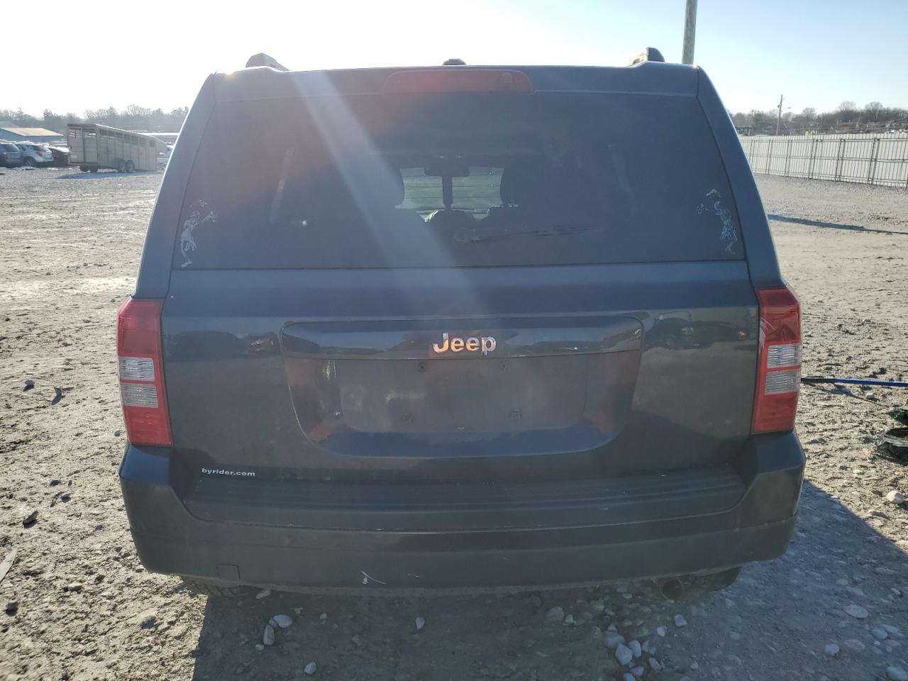 2016 Jeep Liberty (Patriot) - Image 6