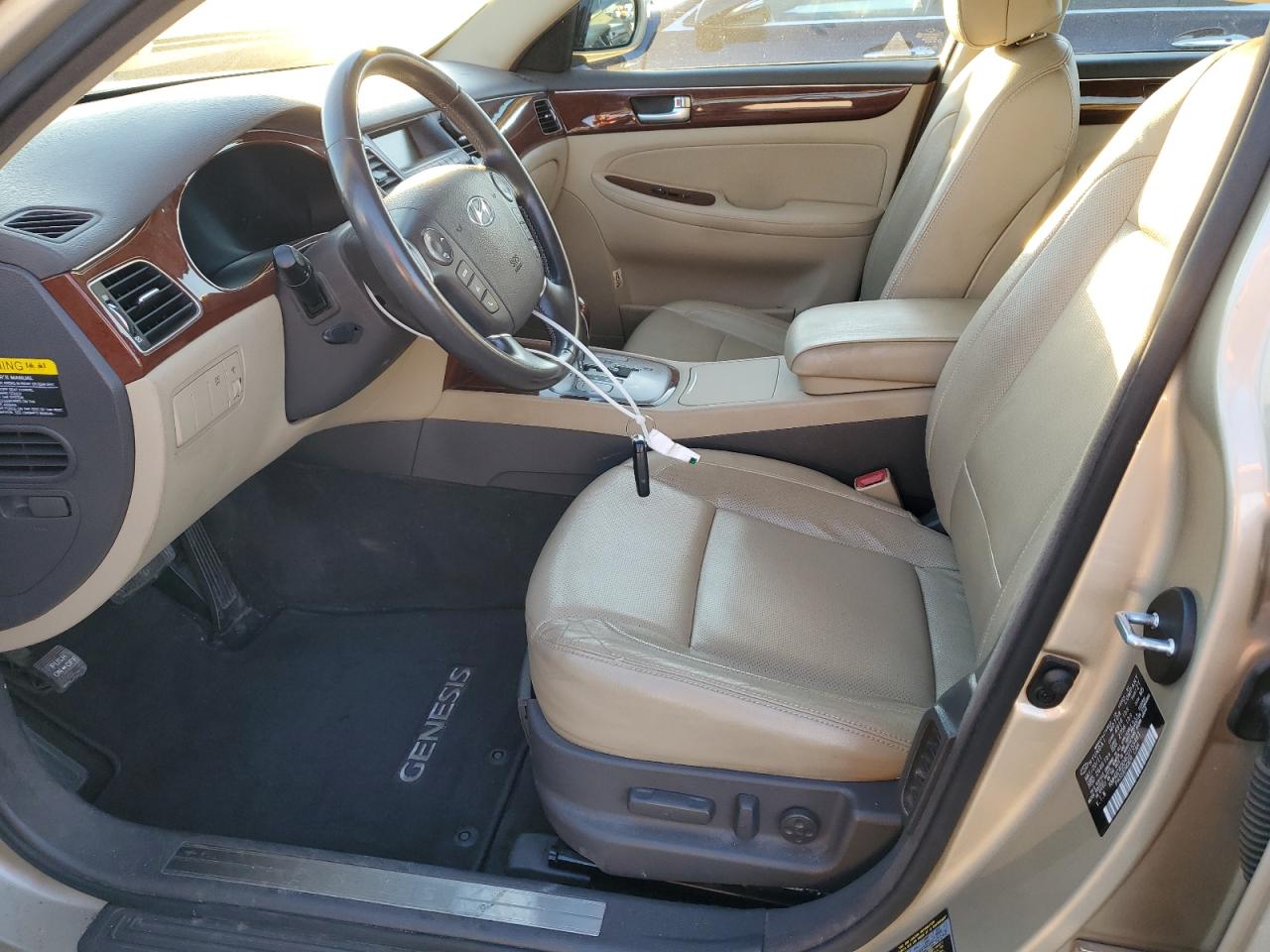 2012 Hyundai Genesis - Image 7
