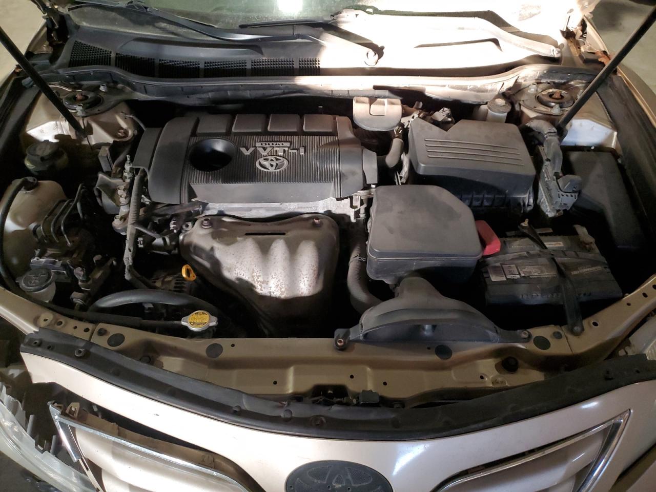 2010 Toyota Camry - Image 11