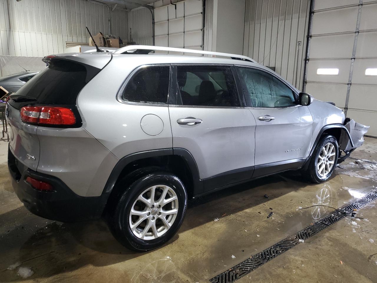 2014 Jeep Grand Cherokee - Image 3