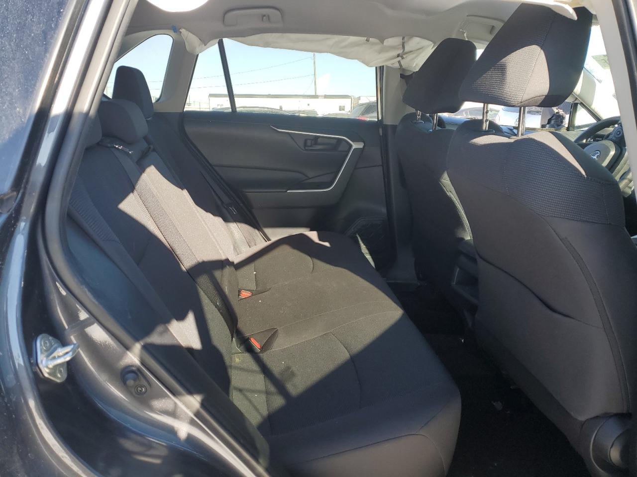 2020 Toyota RAV 4 - Image 11