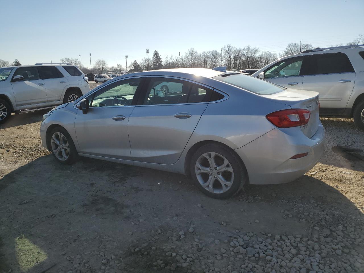 2017 Chevrolet Cruze - Image 2