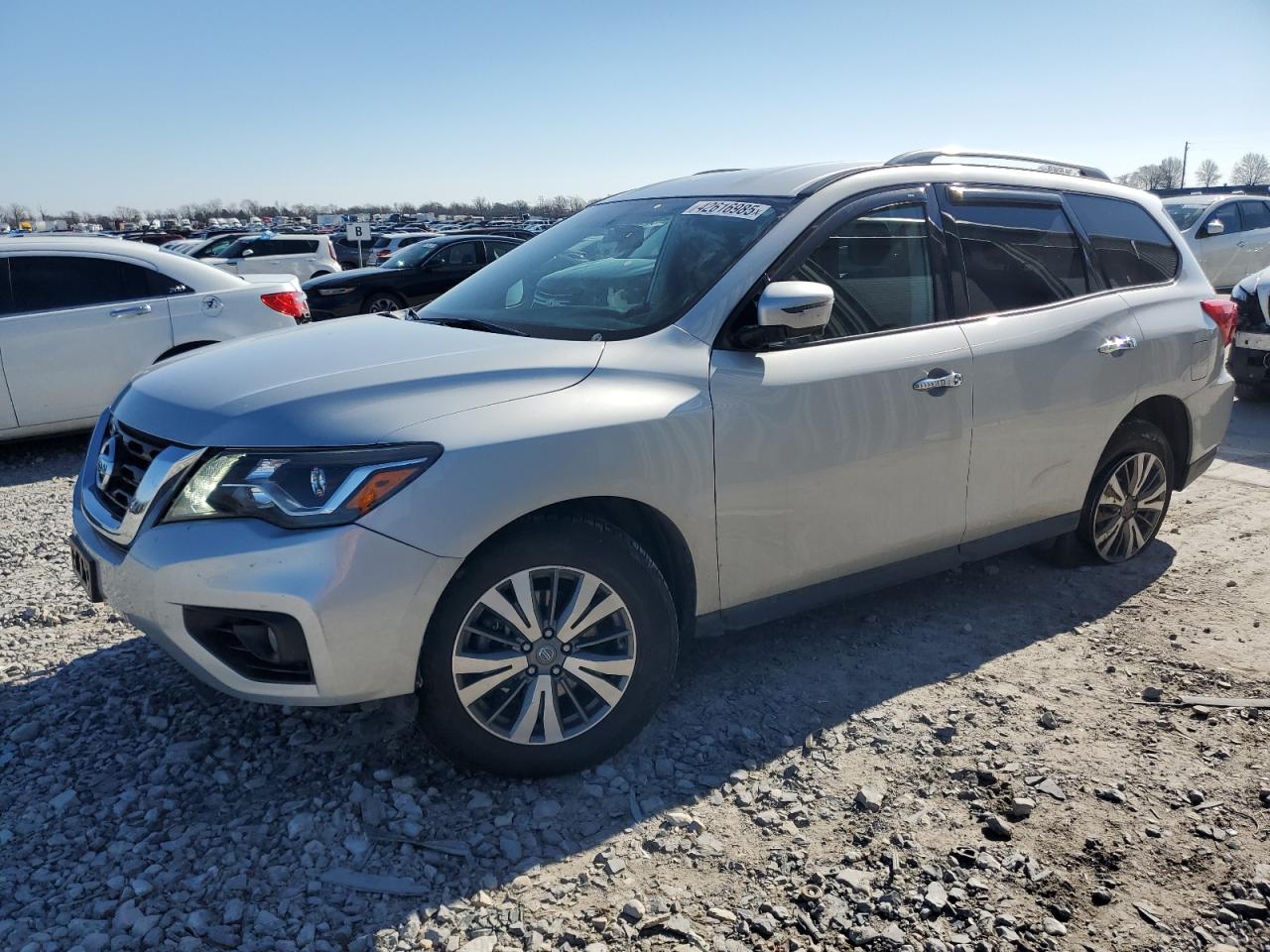 2020 Nissan Pathfinder - Image 1