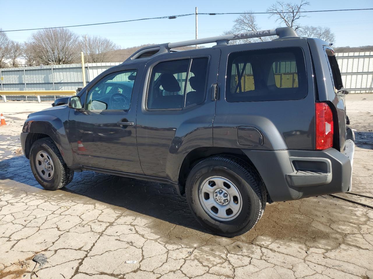 2015 Nissan XTerra - Image 2