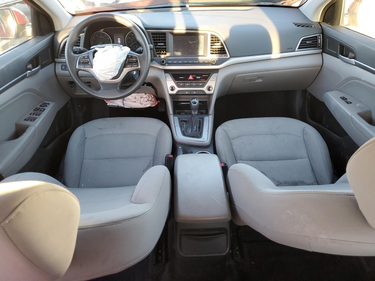 2018 Hyundai Elantra - Image 8