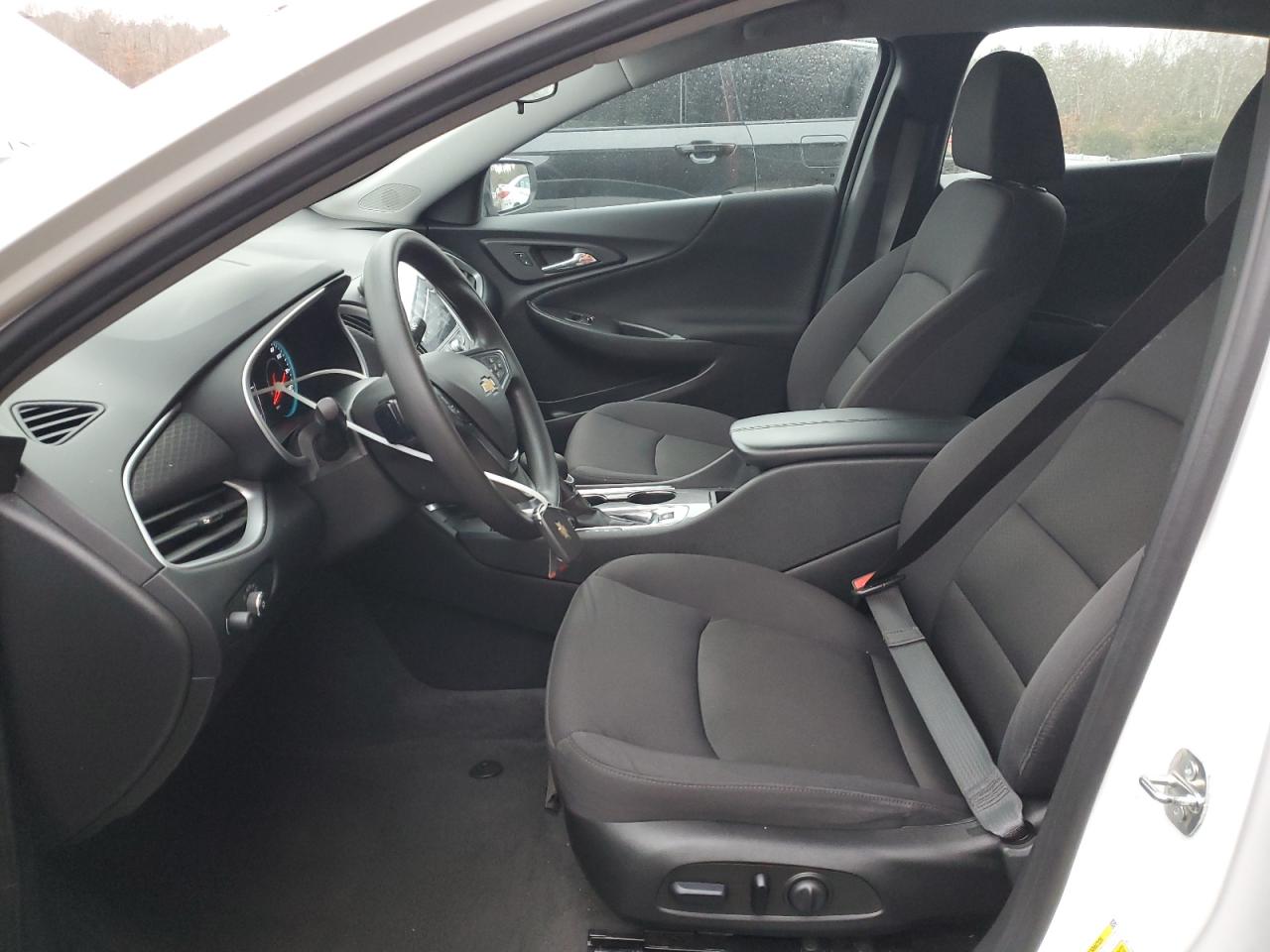 2023 Chevrolet Malibu - Image 7