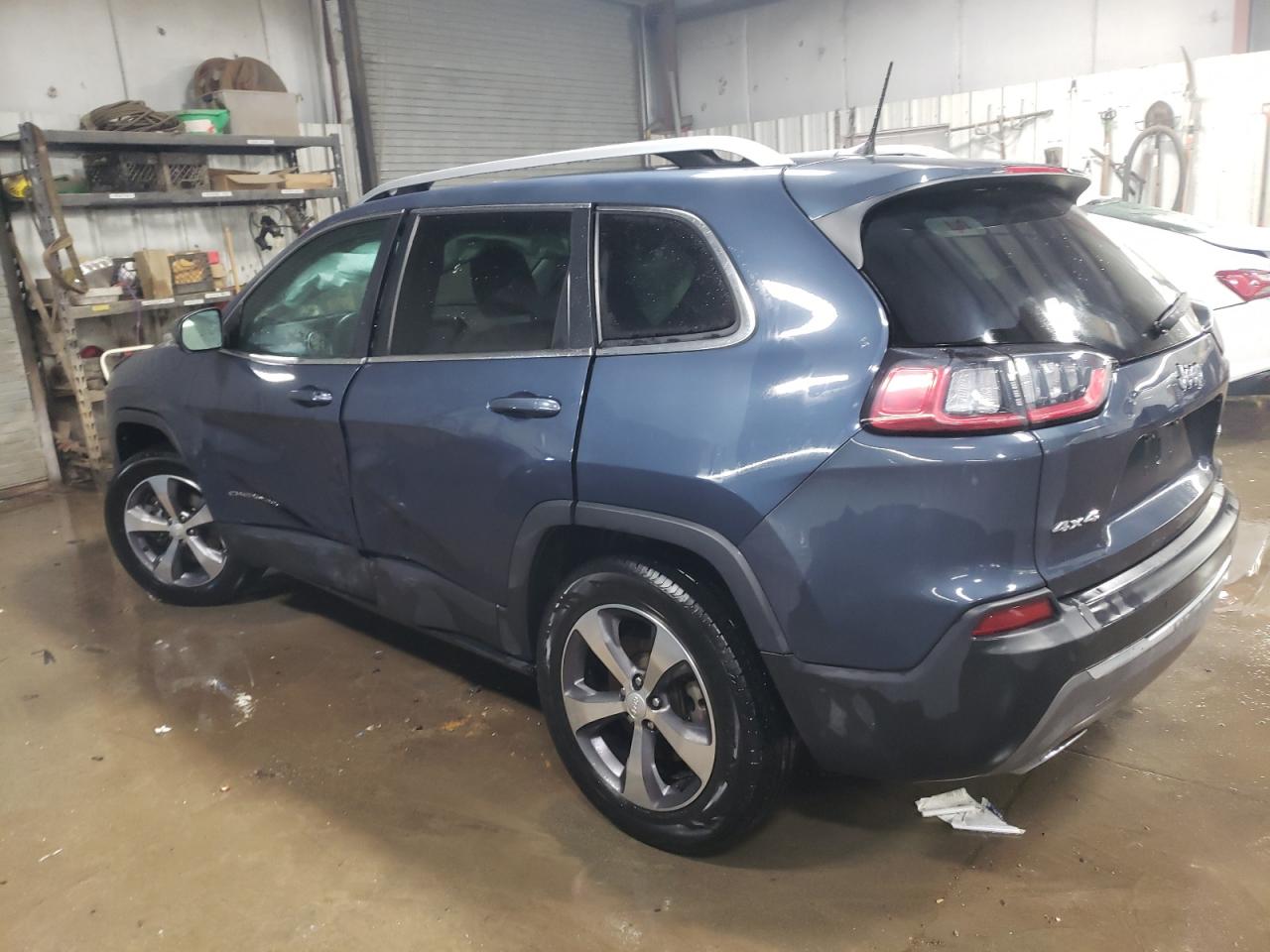 2020 Jeep Grand Cherokee - Image 2