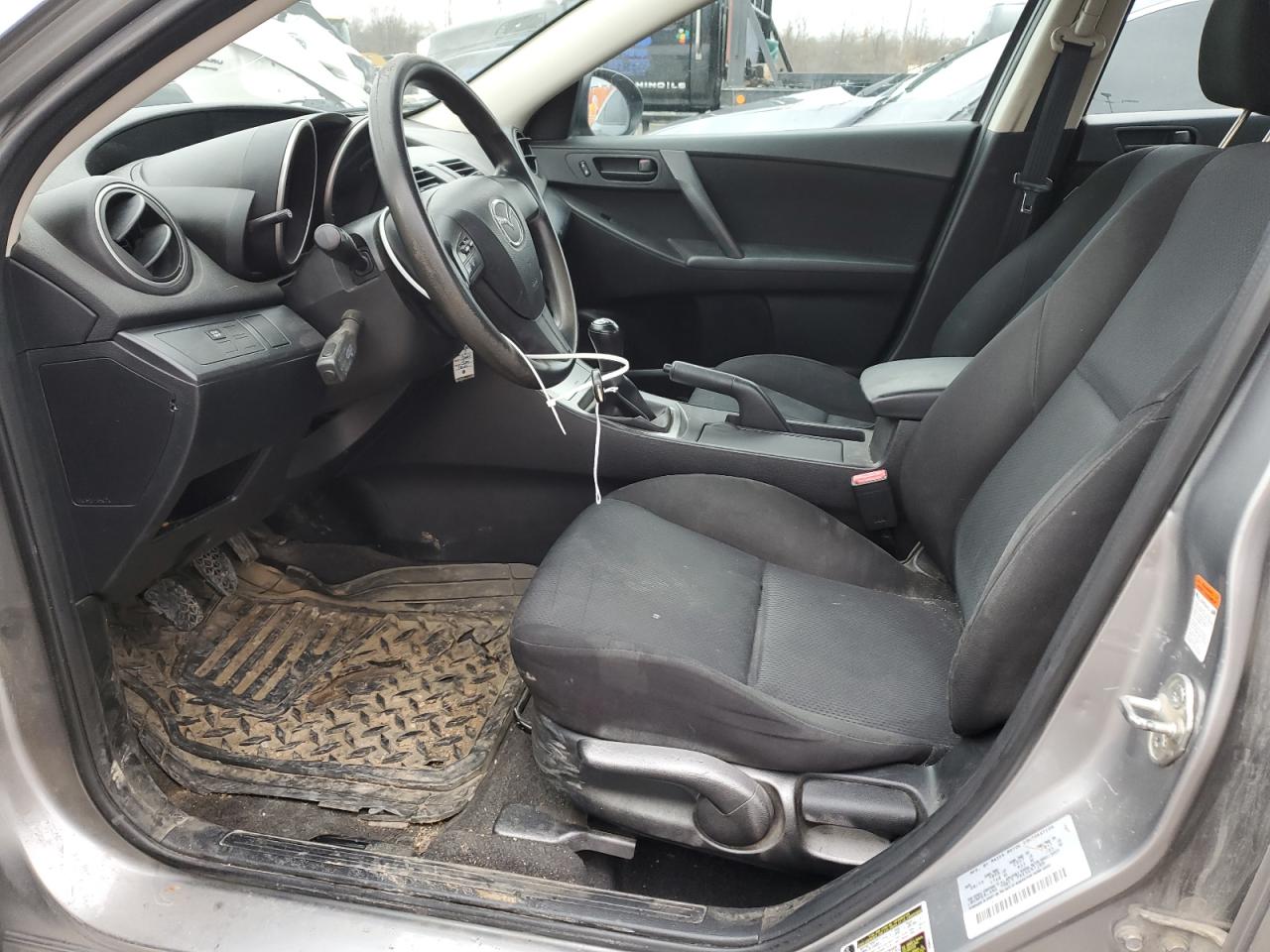 2011 Mazda 3 - Image 7