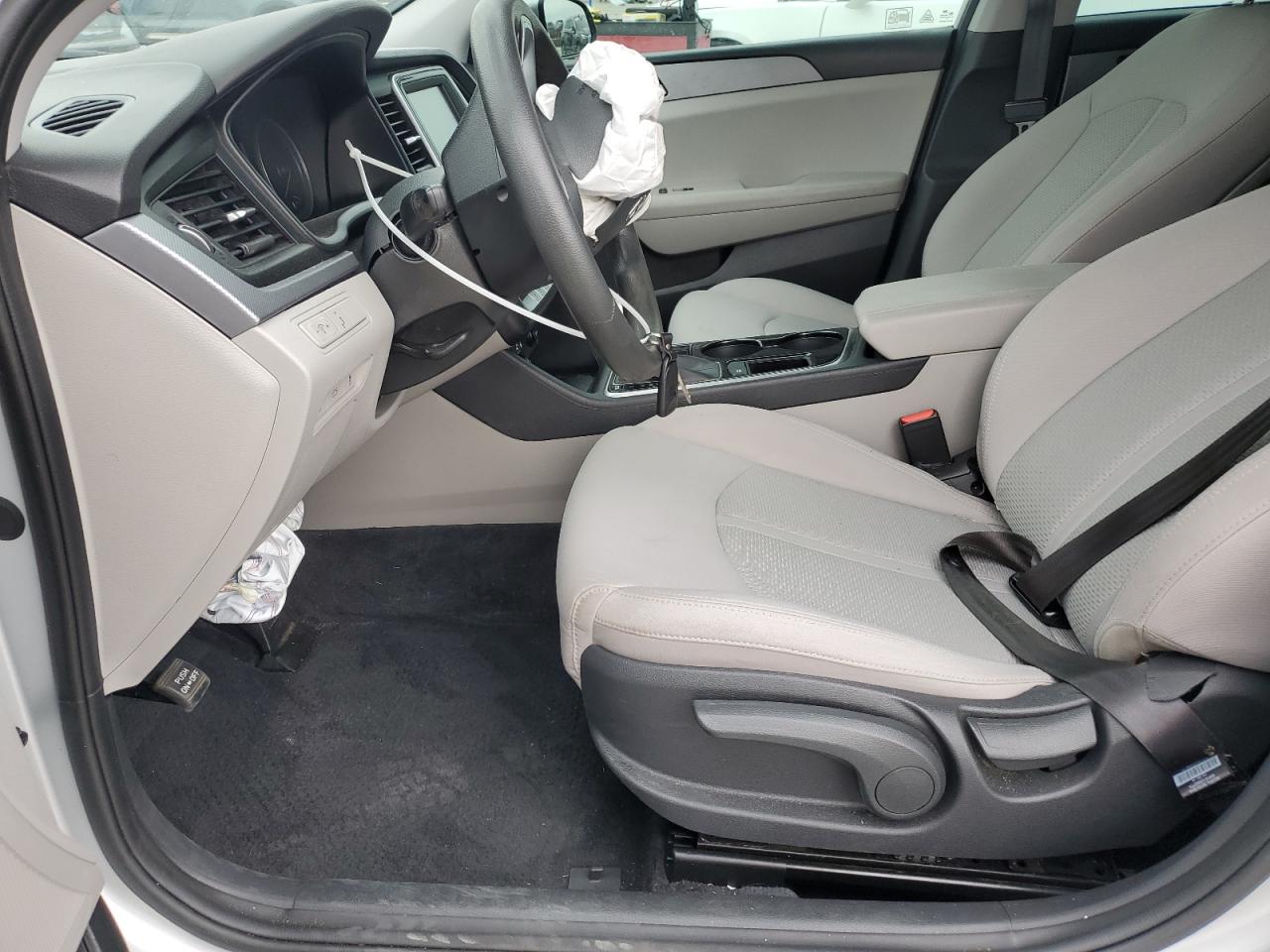 2019 Hyundai Sonata - Image 7