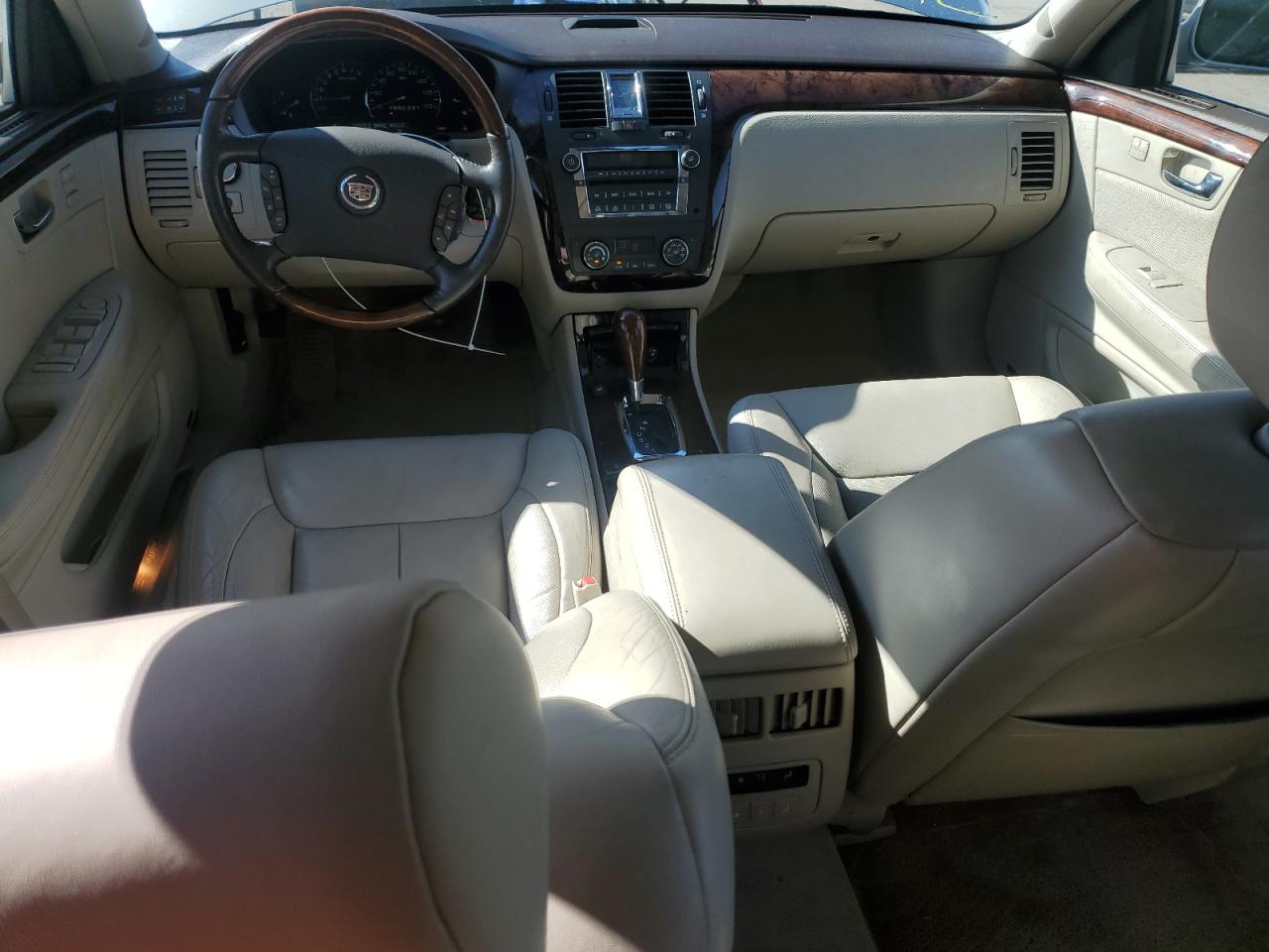 2007 Cadillac DTS - Image 8