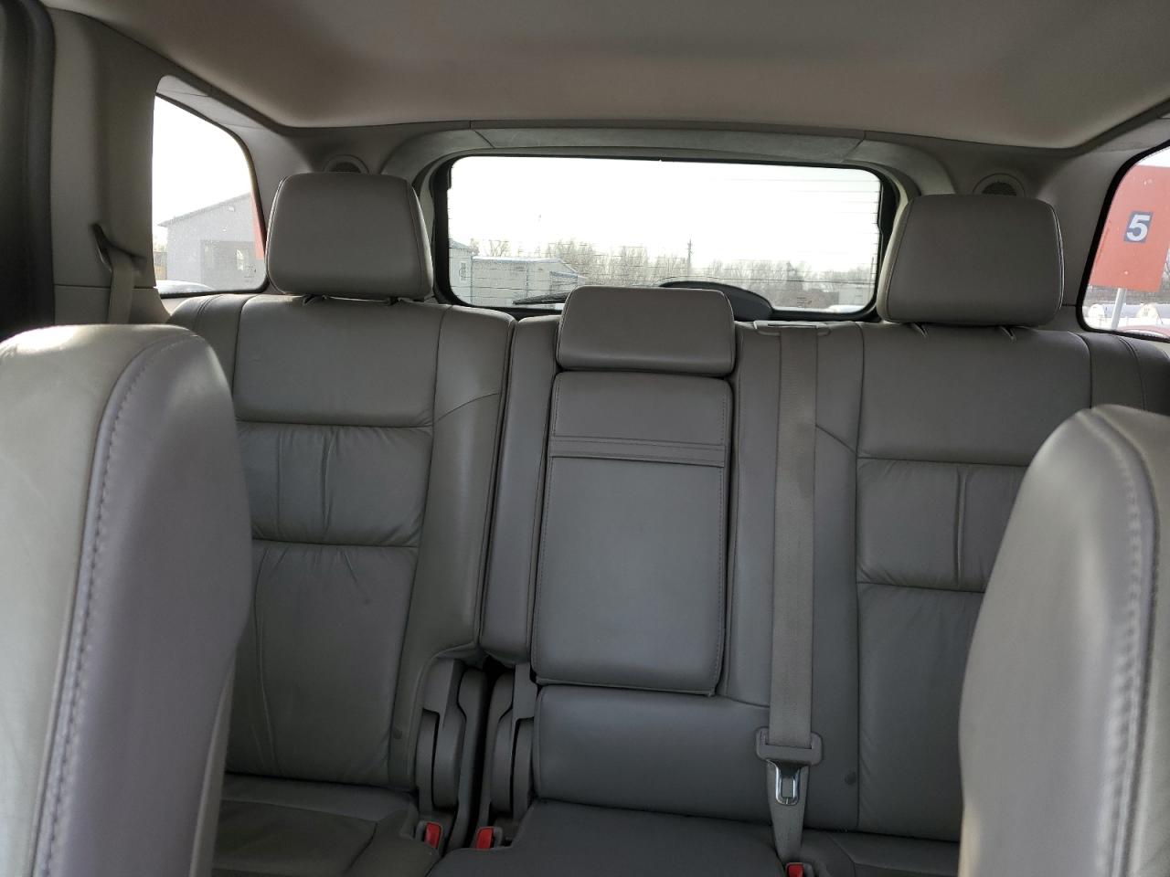 2012 Jeep Grand Cherokee - Image 10