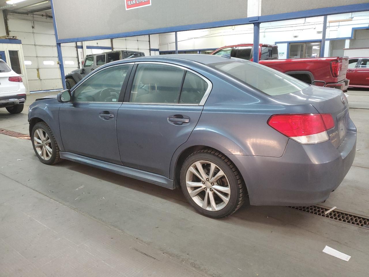 2014 Subaru Legacy - Image 2