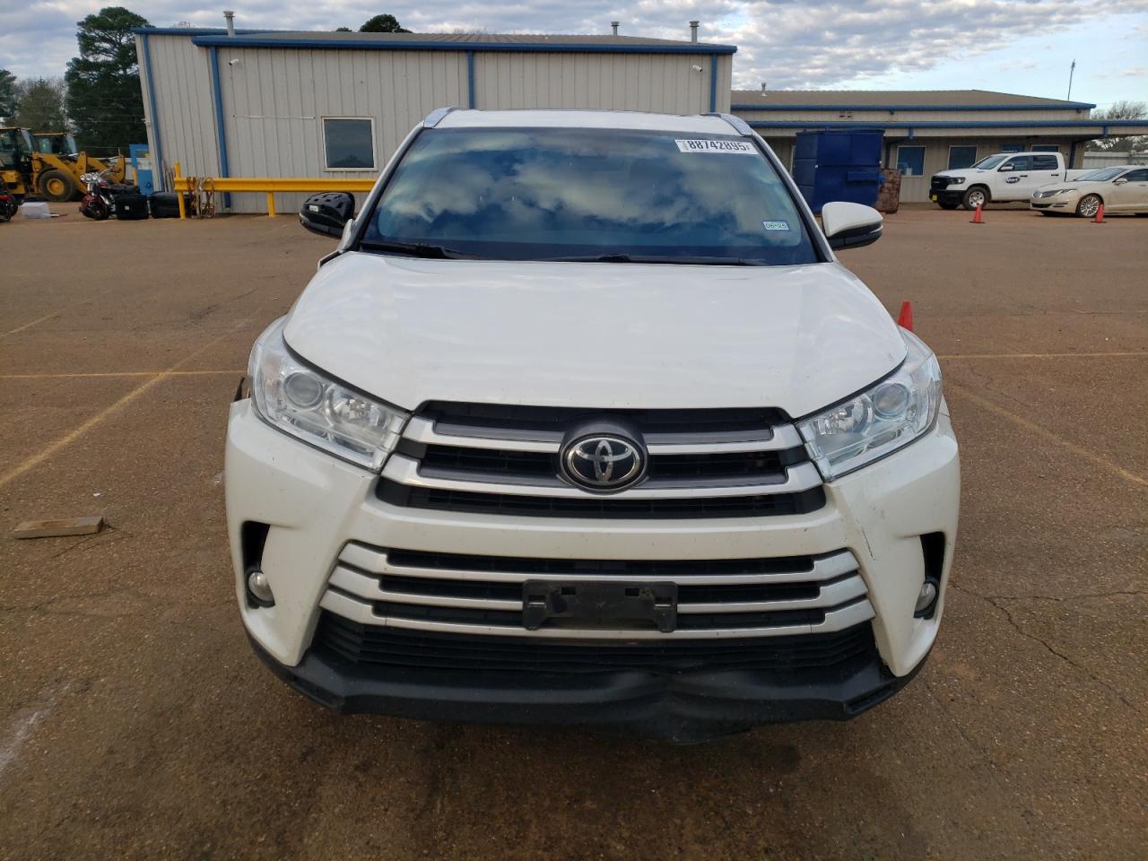 2019 Toyota Highlander - Image 5