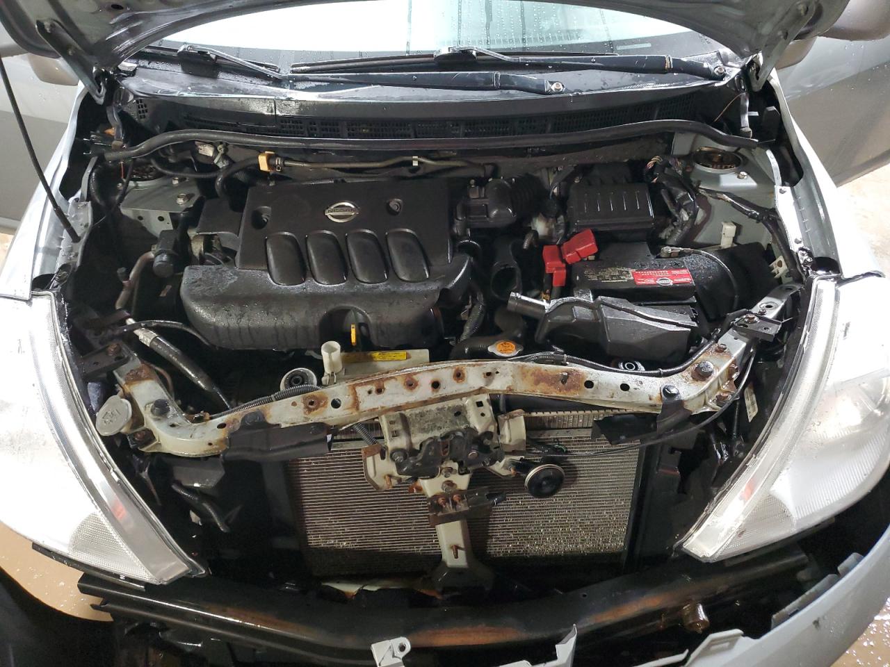 2010 Nissan Versa - Image 11