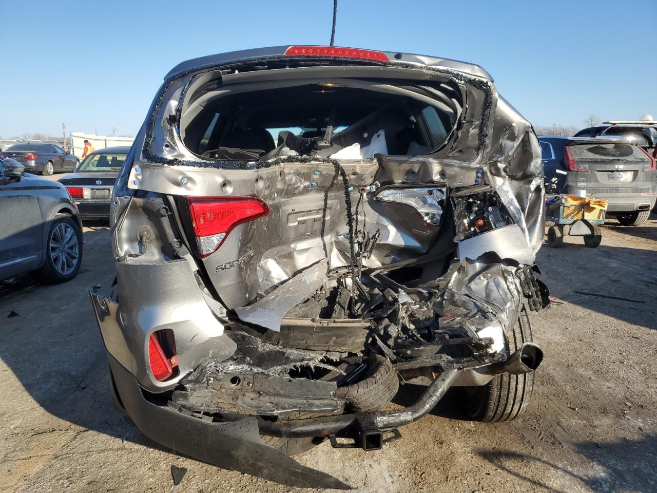 2015 Kia Sorento - Image 6
