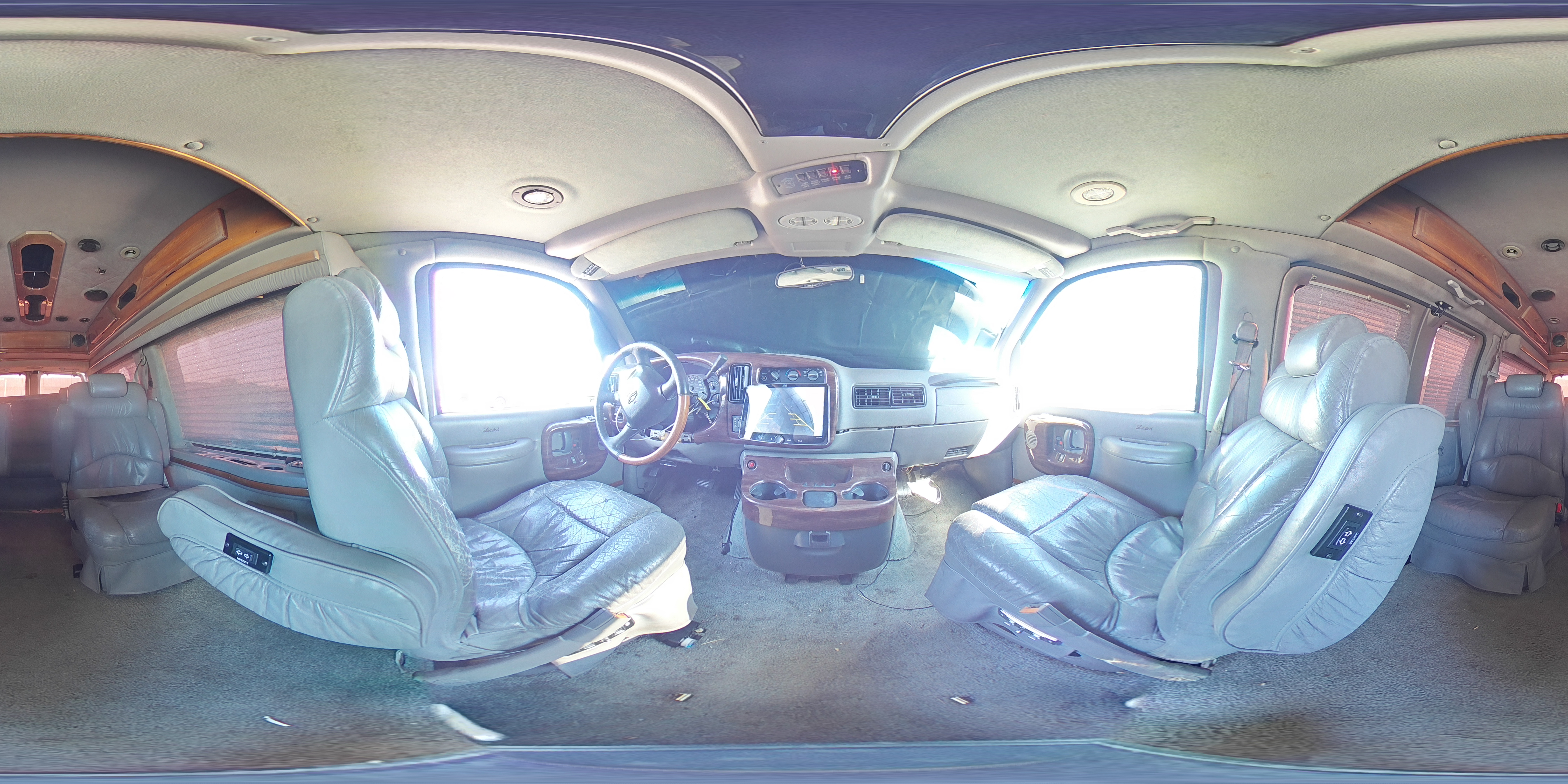 2000 Chevrolet Express - Image 12