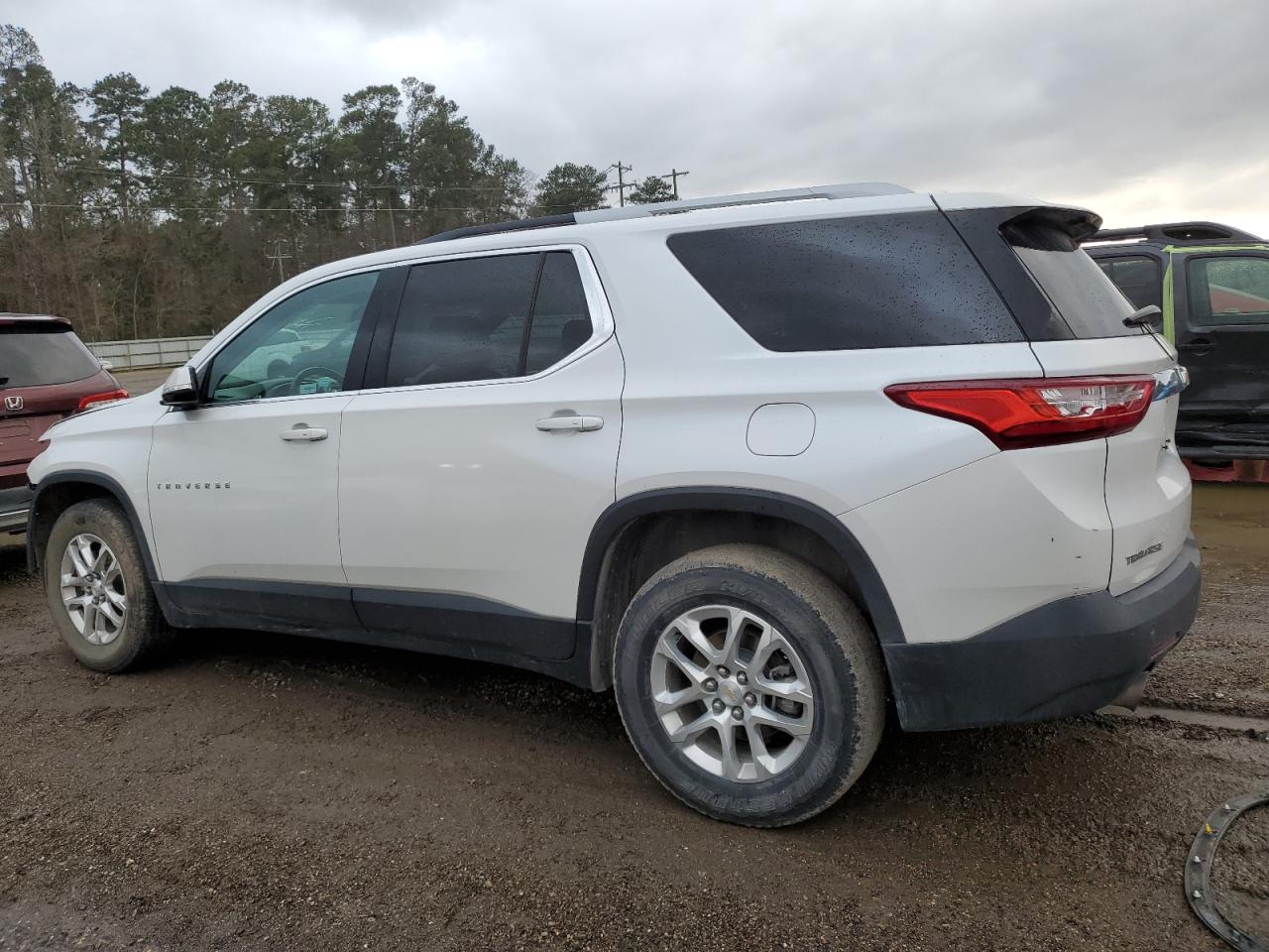 2018 Chevrolet Traverse - Image 2