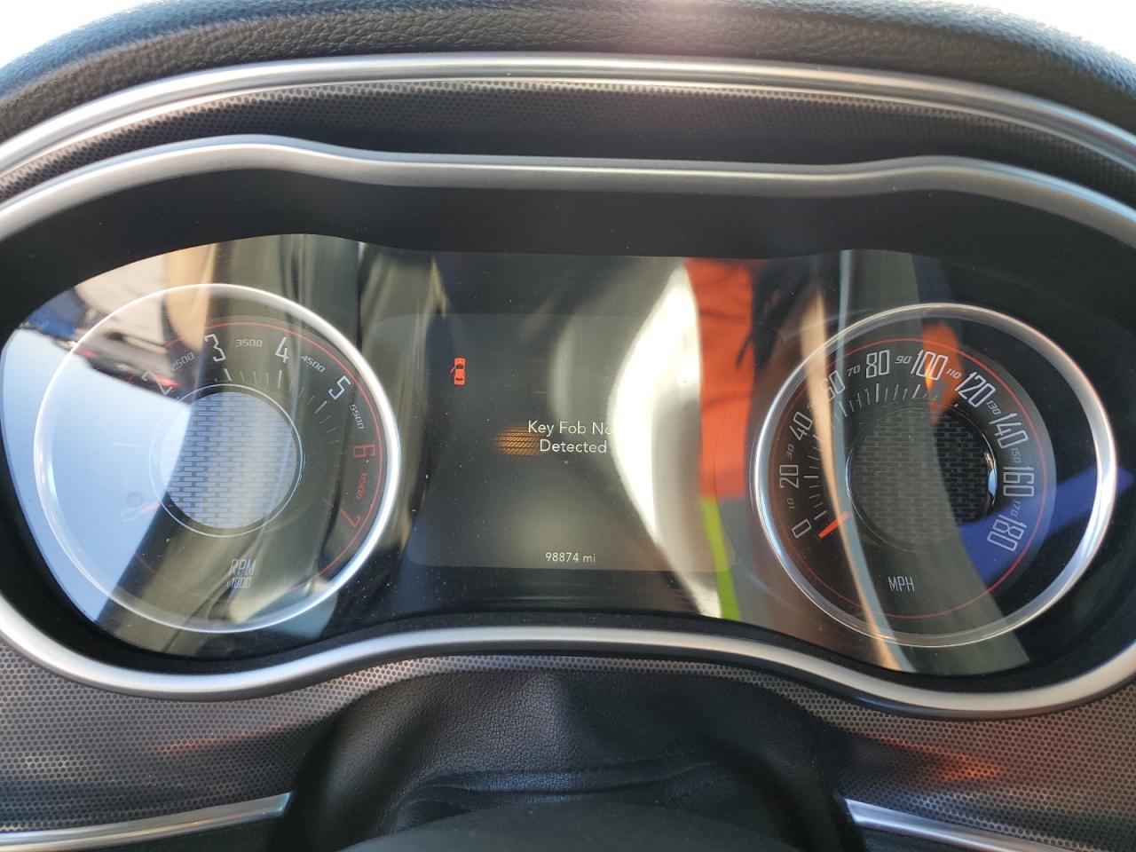 2016 Dodge Challenger - Image 9