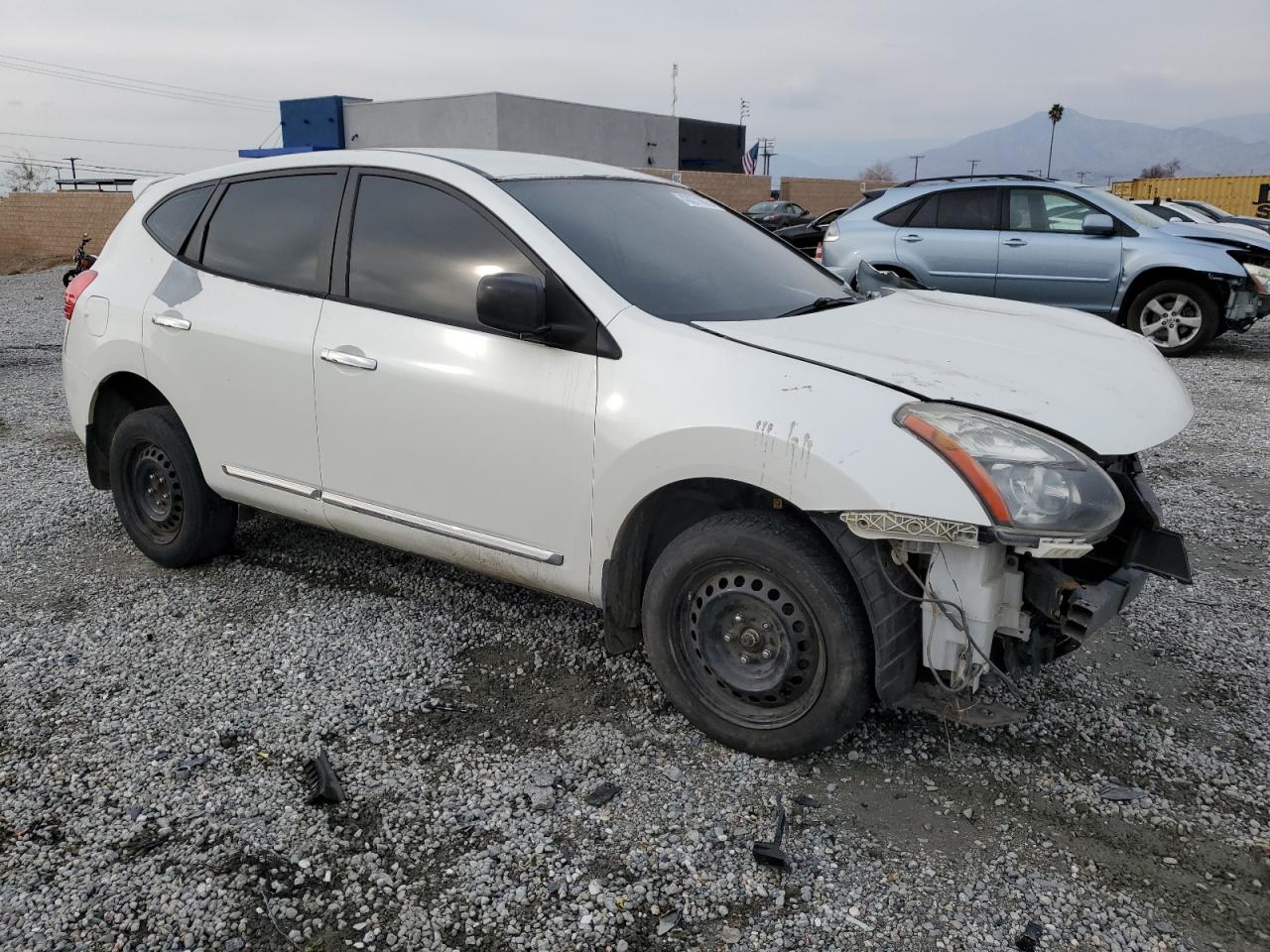 2015 Nissan Rogue - Image 4