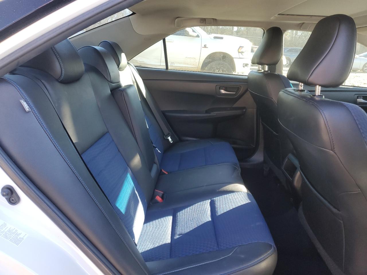 2016 Toyota Camry - Image 10