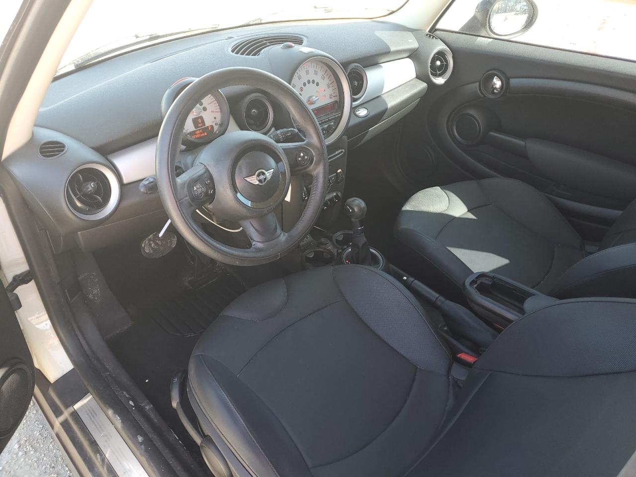 2013 MINI Cooper - Image 8